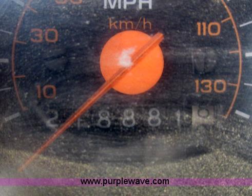 image for item G8907 1990 GMC TopKick 7000 semi truck