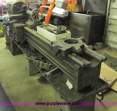 image for item G8911 Meuser & Company 8257 lathe threading machine