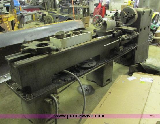 image for item G8911 Meuser & Company 8257 lathe threading machine