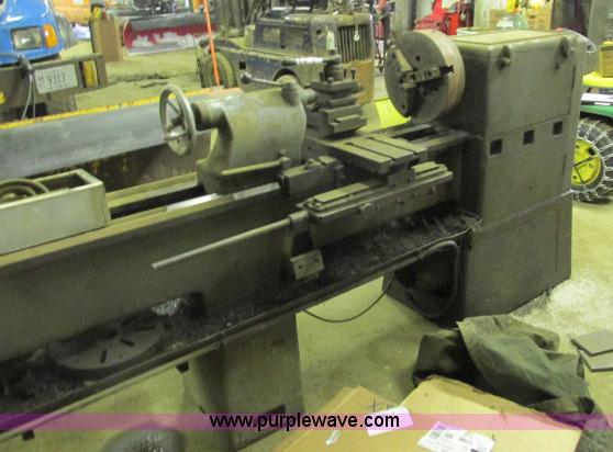 image for item G8911 Meuser & Company 8257 lathe threading machine