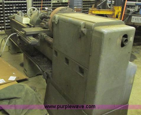 image for item G8911 Meuser & Company 8257 lathe threading machine