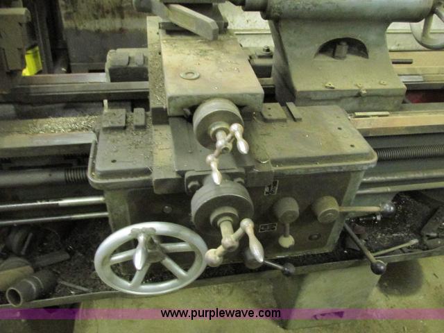 image for item G8911 Meuser & Company 8257 lathe threading machine