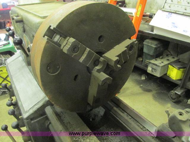 image for item G8911 Meuser & Company 8257 lathe threading machine