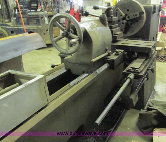image for item G8911 Meuser & Company 8257 lathe threading machine
