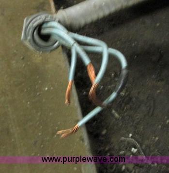 image for item G8911 Meuser & Company 8257 lathe threading machine