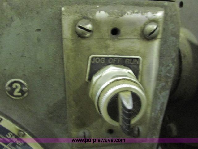 image for item G8911 Meuser & Company 8257 lathe threading machine