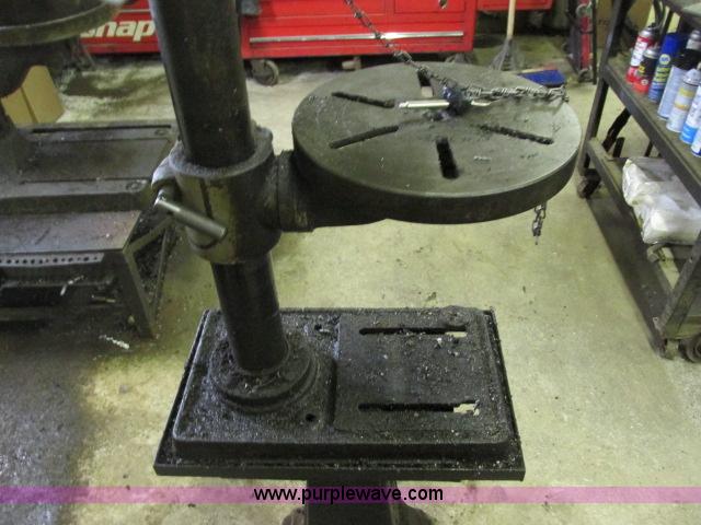 image for item G8914 Sun Machine tools SB-5 drill press