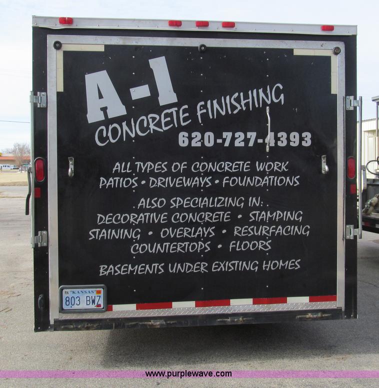 image for item G9639 2009 Road Master RMWAG8532TA enclosed cargo trailer