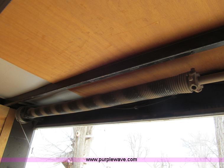 image for item G9639 2009 Road Master RMWAG8532TA enclosed cargo trailer