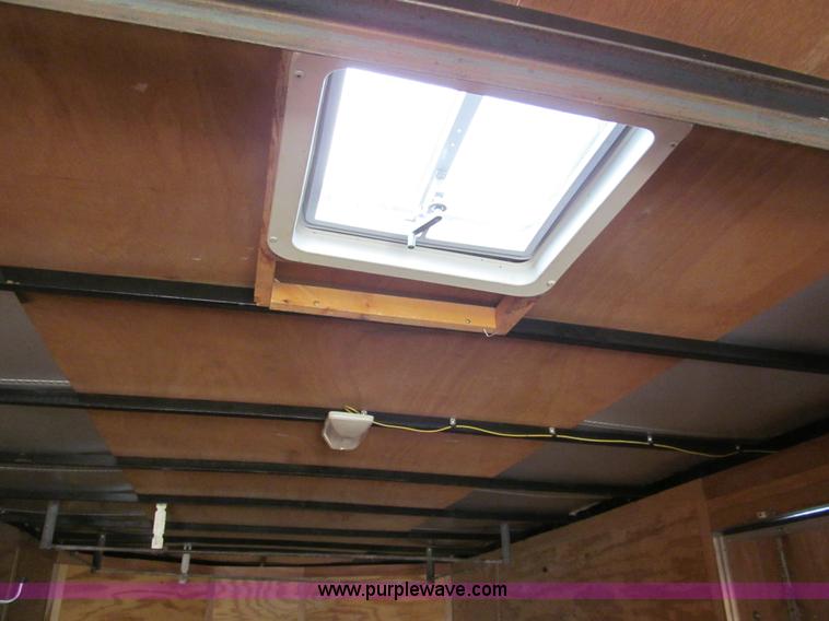 image for item G9639 2009 Road Master RMWAG8532TA enclosed cargo trailer