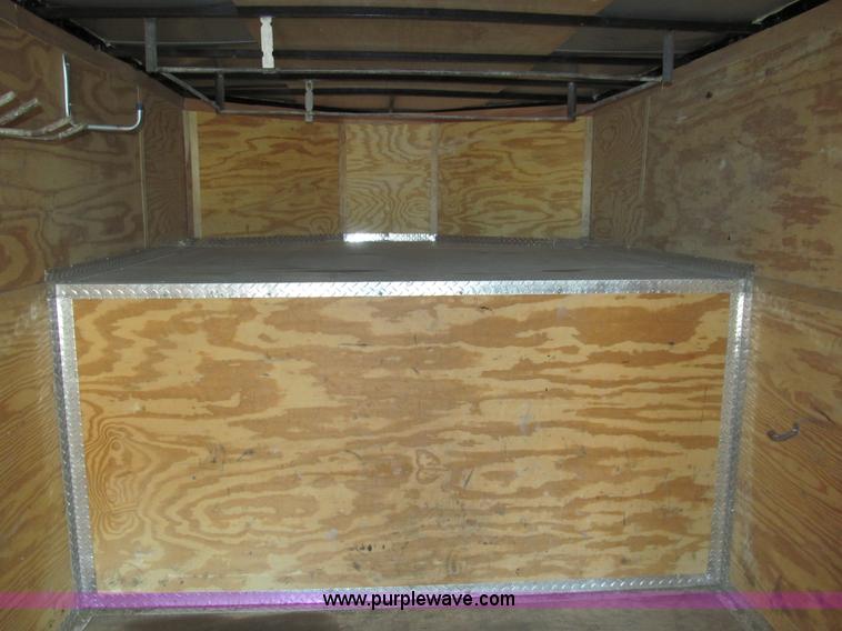 image for item G9639 2009 Road Master RMWAG8532TA enclosed cargo trailer