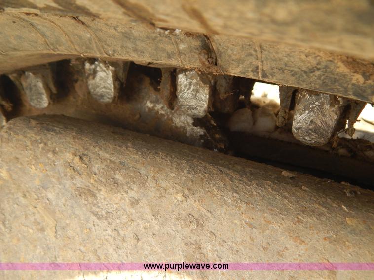 image for item H3813 2008 Bobcat T320 track skid steer