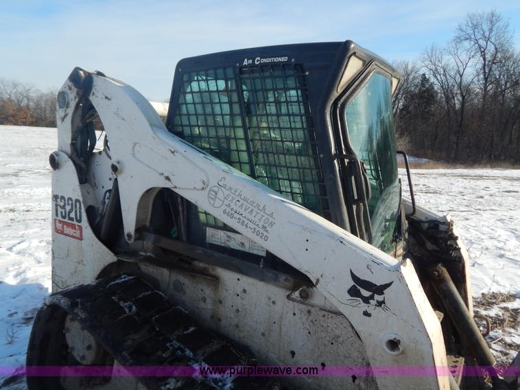 image for item H3813 2008 Bobcat T320 track skid steer