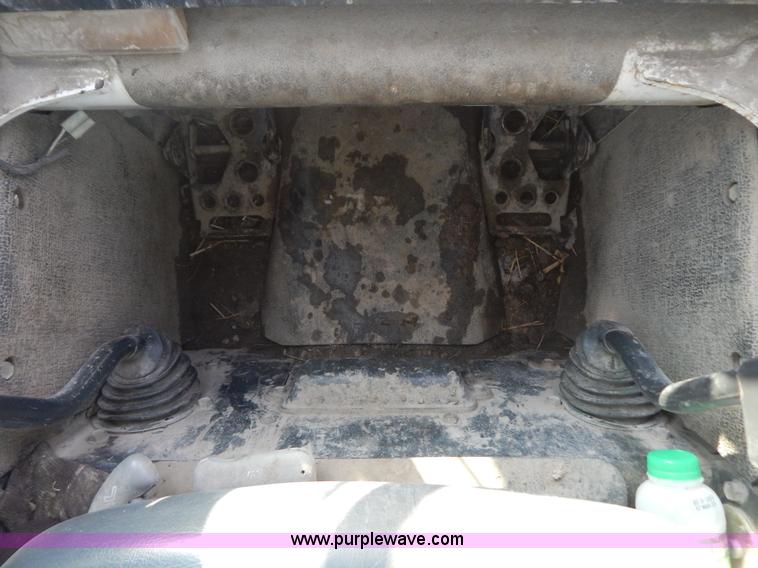 image for item H3813 2008 Bobcat T320 track skid steer