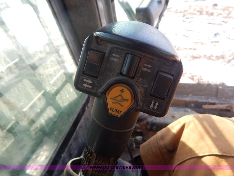 image for item H3813 2008 Bobcat T320 track skid steer