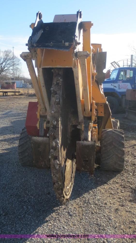 image for item H6688 1996 Ditch Witch 7610DD concrete wheel saw