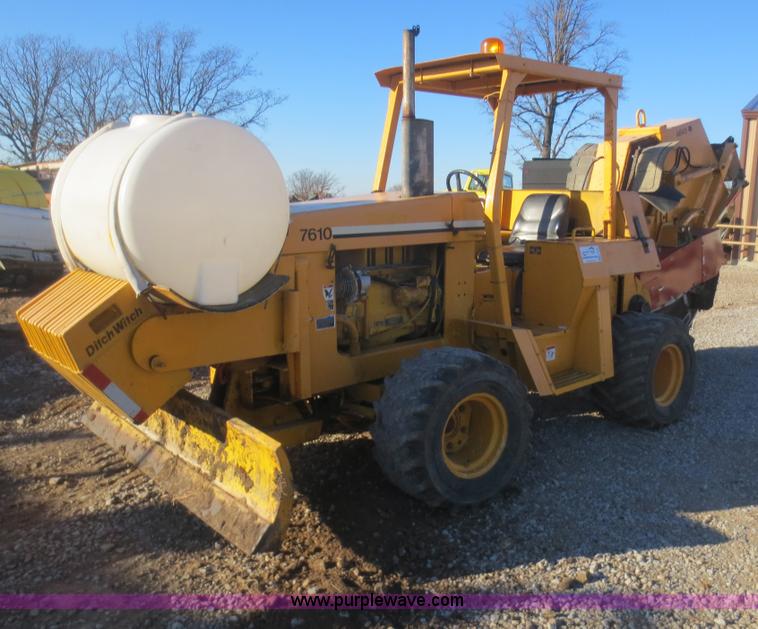 image for item H6688 1996 Ditch Witch 7610DD concrete wheel saw