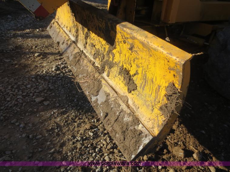 image for item H6688 1996 Ditch Witch 7610DD concrete wheel saw