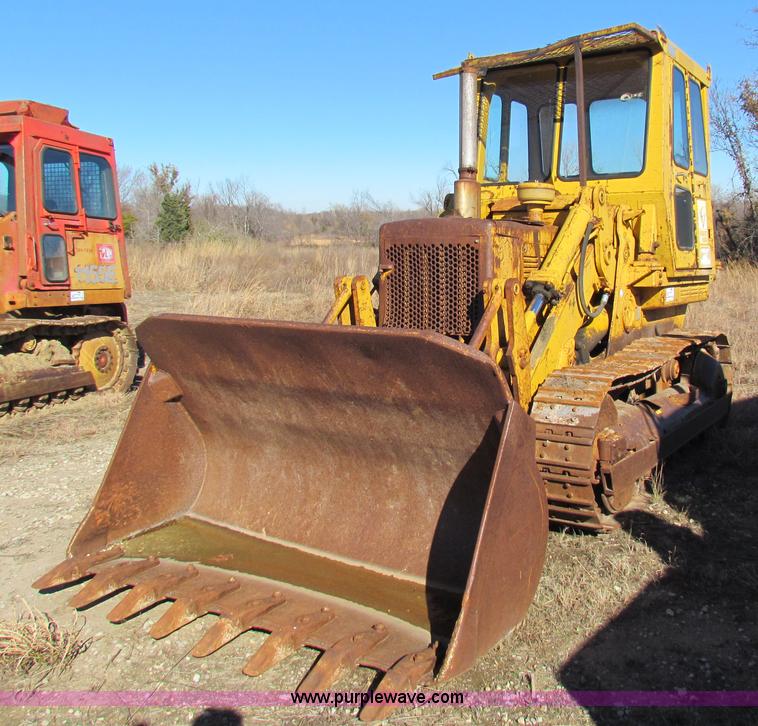 image for item H7296 1974 Caterpillar 955L track loader