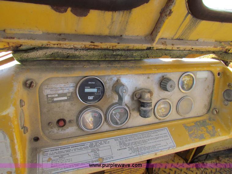 image for item H7296 1974 Caterpillar 955L track loader
