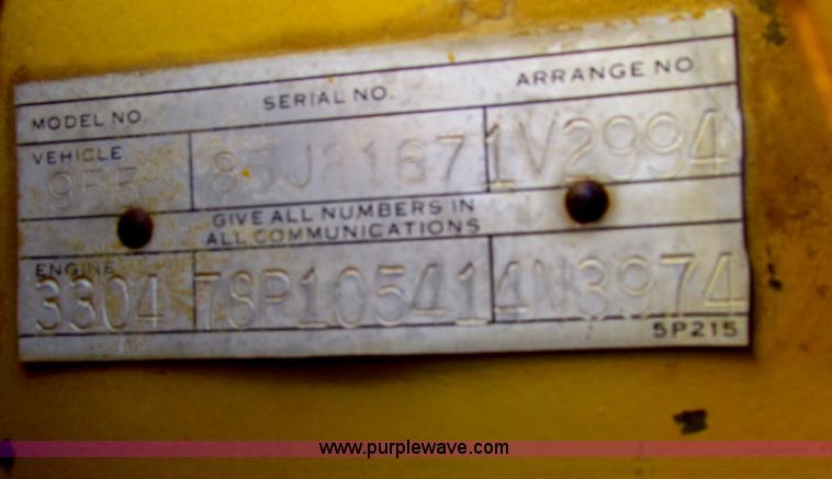 image for item H7296 1974 Caterpillar 955L track loader