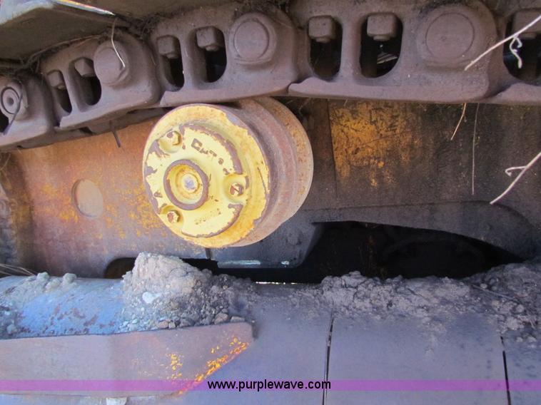 image for item H7296 1974 Caterpillar 955L track loader