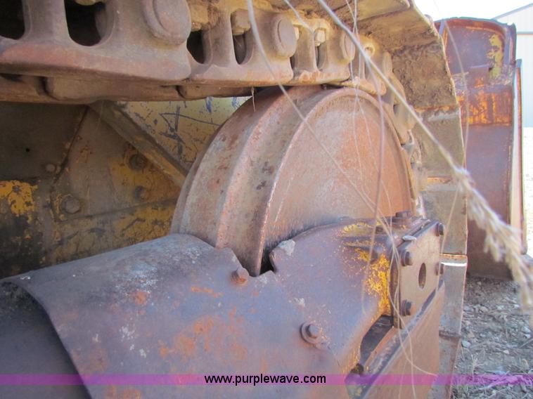 image for item H7296 1974 Caterpillar 955L track loader