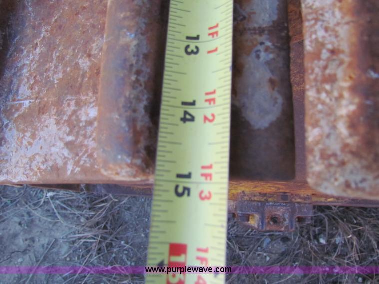 image for item H7296 1974 Caterpillar 955L track loader