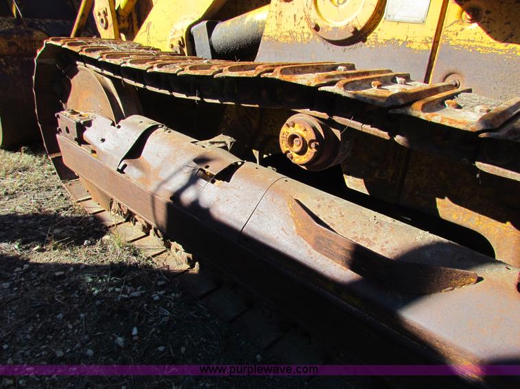 image for item H7296 1974 Caterpillar 955L track loader