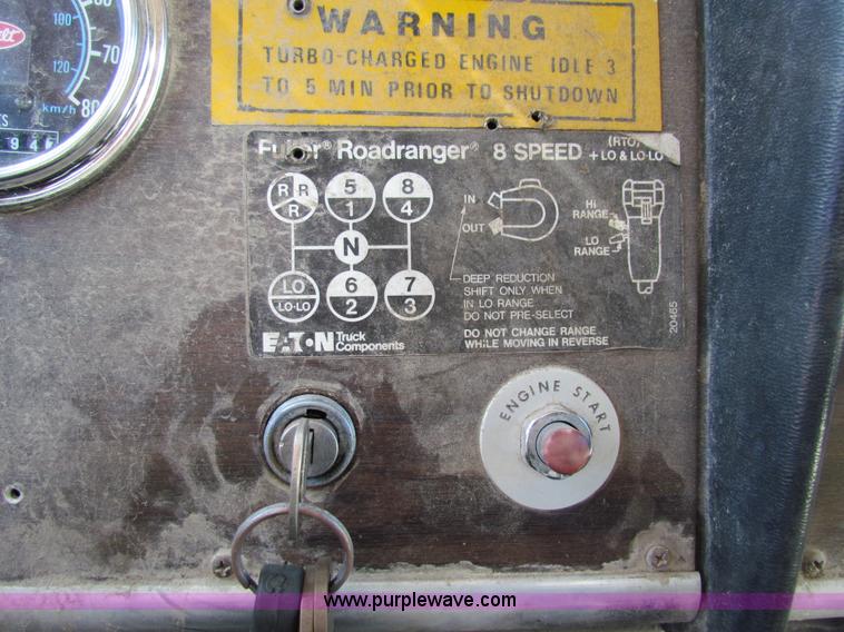 image for item H7297 1985 Peterbilt 349 dump truck