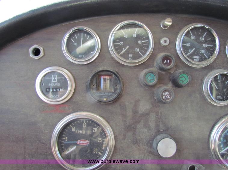 image for item H7297 1985 Peterbilt 349 dump truck