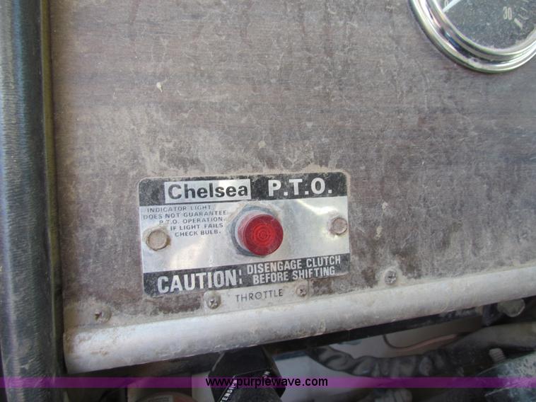 image for item H7297 1985 Peterbilt 349 dump truck