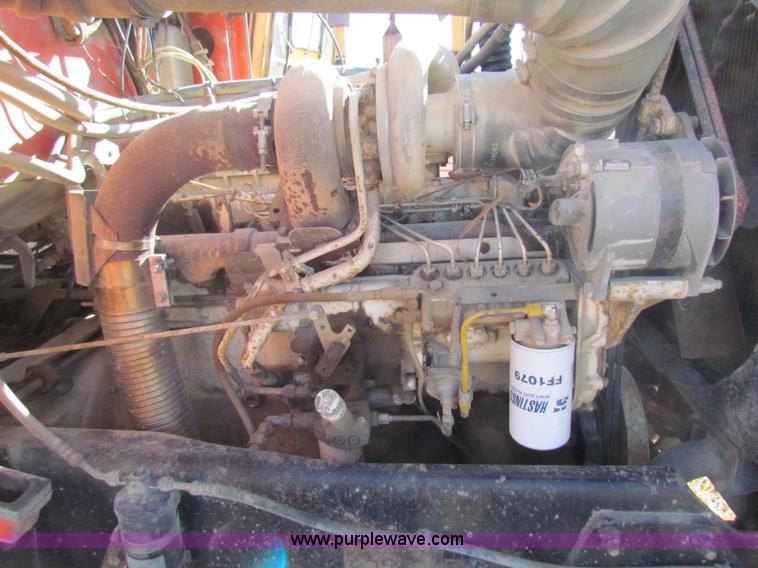 image for item H7297 1985 Peterbilt 349 dump truck