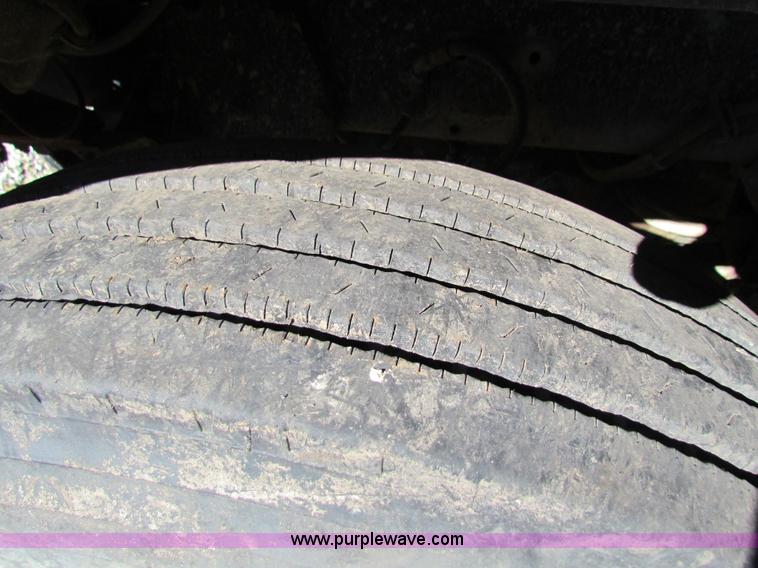 image for item H7297 1985 Peterbilt 349 dump truck