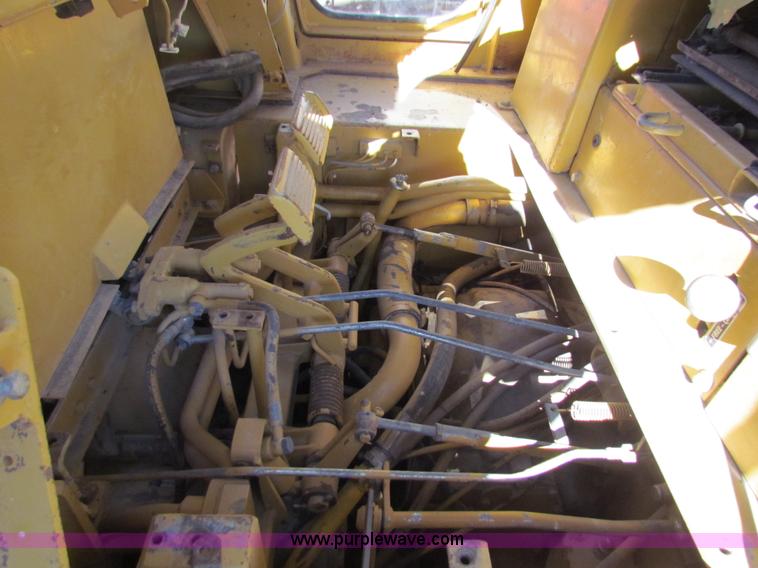 image for item H7298 1991 Fiat-Allis 10C dozer