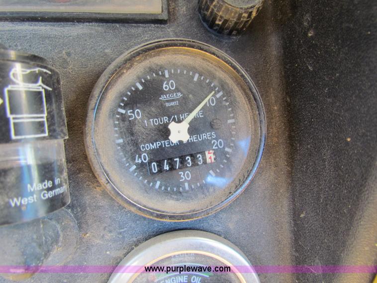 image for item H7298 1991 Fiat-Allis 10C dozer