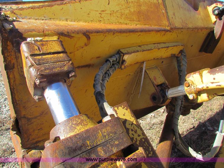 image for item H7298 1991 Fiat-Allis 10C dozer