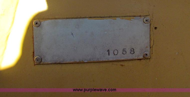 image for item H7298 1991 Fiat-Allis 10C dozer