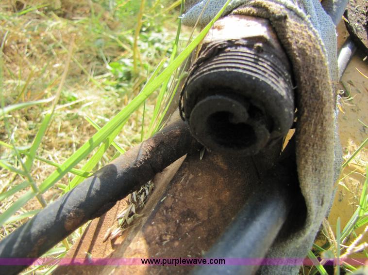 image for item H8287 Komatsu PC220LC 59'9" long reach boom and stick