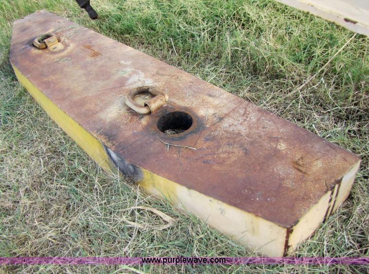 image for item H8287 Komatsu PC220LC 59'9" long reach boom and stick