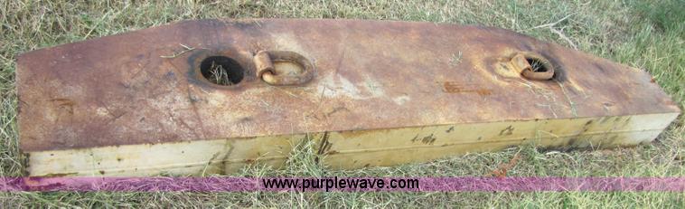 image for item H8287 Komatsu PC220LC 59'9" long reach boom and stick