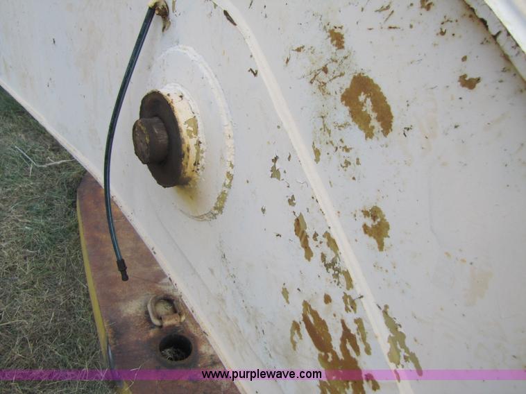 image for item H8287 Komatsu PC220LC 59'9" long reach boom and stick