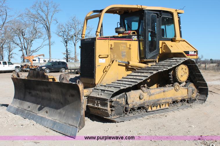 image for item H8288 1997 Caterpillar D6M LGP dozer