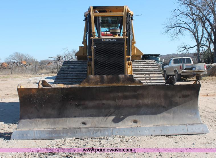 image for item H8288 1997 Caterpillar D6M LGP dozer