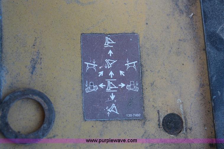 image for item H8288 1997 Caterpillar D6M LGP dozer