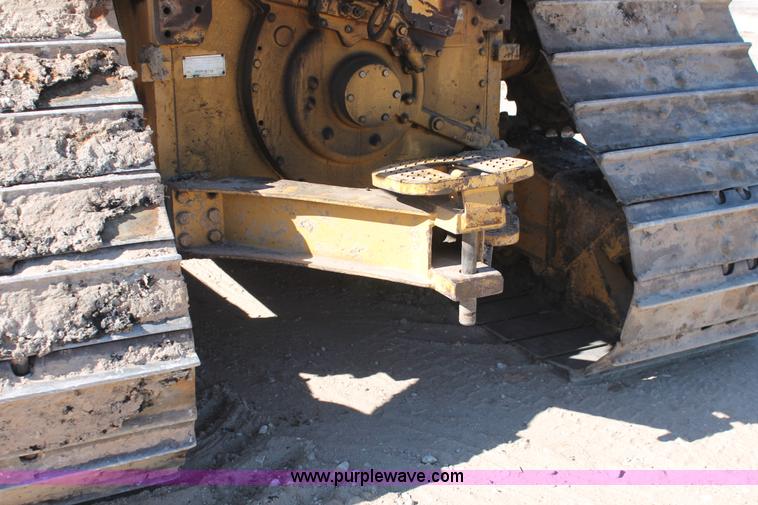 image for item H8288 1997 Caterpillar D6M LGP dozer