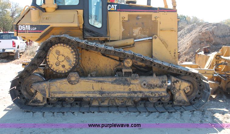 image for item H8288 1997 Caterpillar D6M LGP dozer