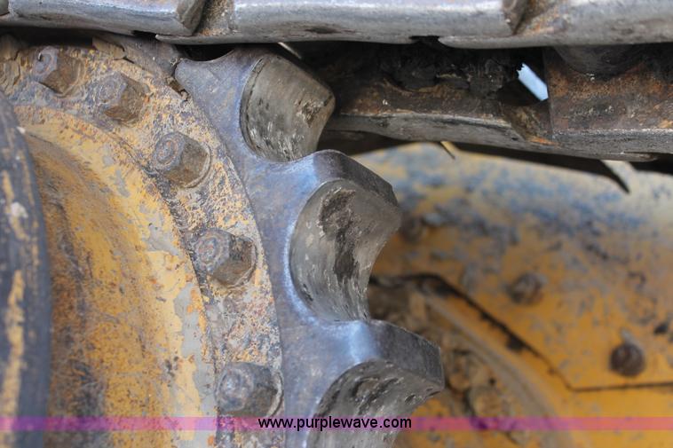 image for item H8288 1997 Caterpillar D6M LGP dozer