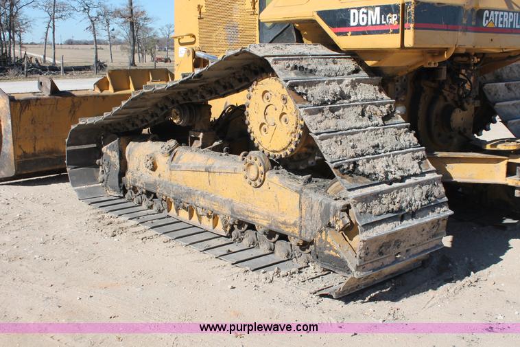 image for item H8288 1997 Caterpillar D6M LGP dozer