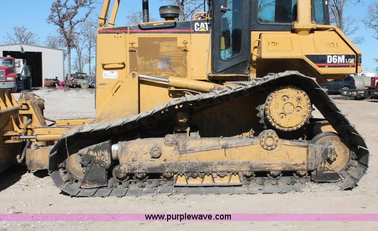 image for item H8288 1997 Caterpillar D6M LGP dozer